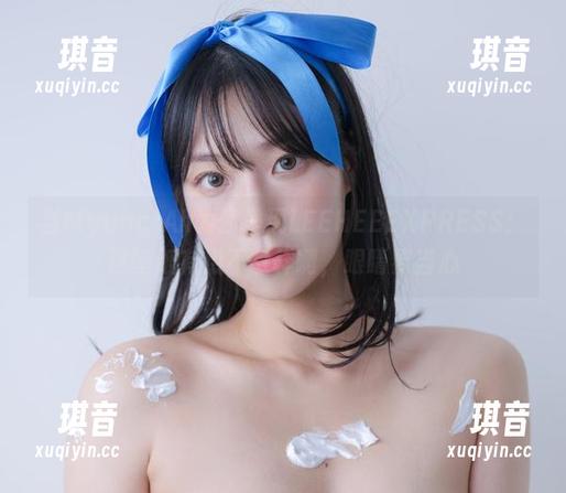 当Myung Ah为你呈现LEEHEEEXPRESS：这壁纸有点不一样啊，眼睛要当心